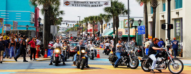 Bikers Rolling Into Daytona For Biketoberfest Flbikers Hundreds Of Bikers Are Already Rolling Into Daytona Beach For Biketoberfest